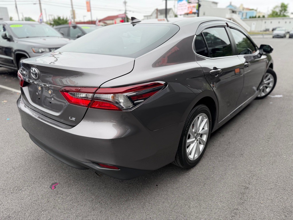 2023 Toyota Camry Image 6