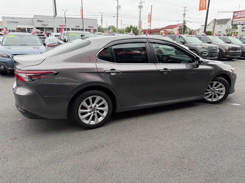 2023 Toyota Camry Image 7