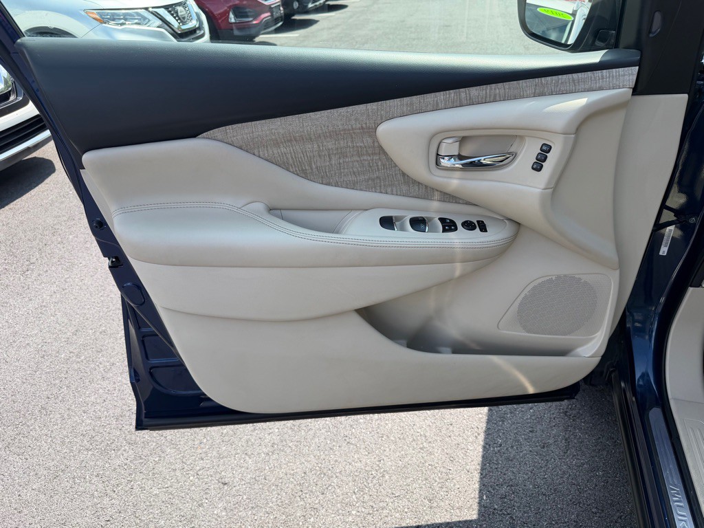 2019 Nissan Murano Image 12