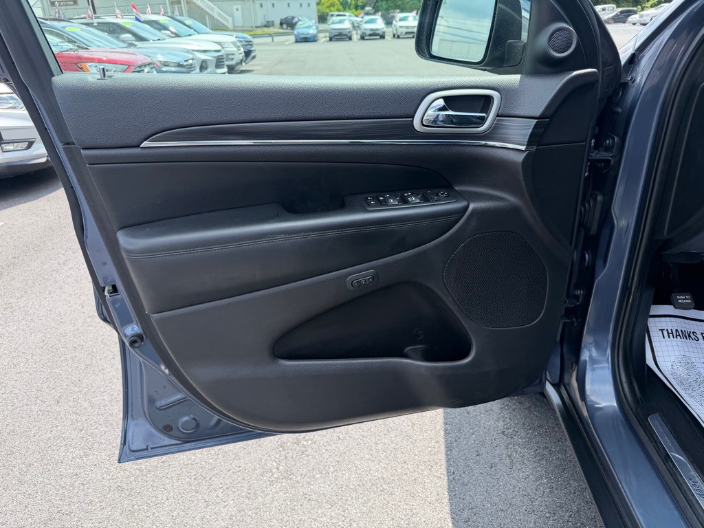 2019 Jeep Grand Cherokee Image 12
