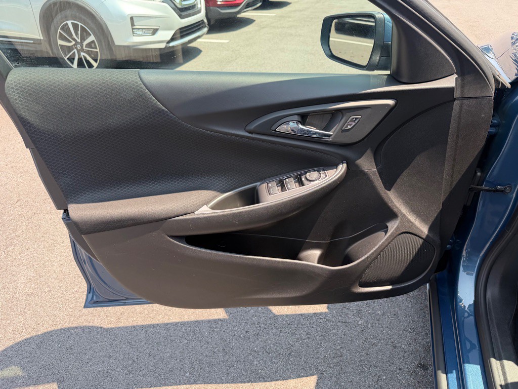 2025 Chevrolet Malibu Image 11