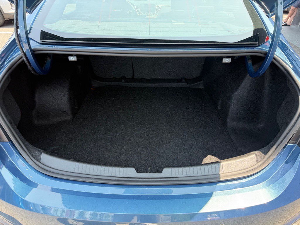 2025 Chevrolet Malibu Image 21