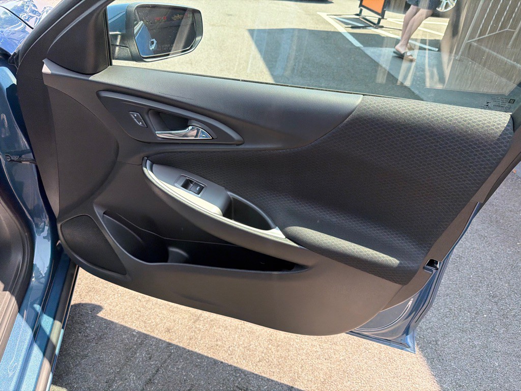 2025 Chevrolet Malibu Image 24