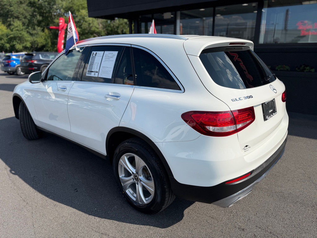 2018 Mercedes-Benz GLC-Class Image 7