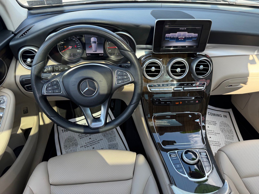 2018 Mercedes-Benz GLC-Class Image 14