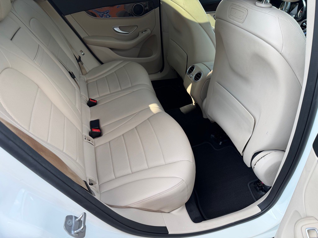 2018 Mercedes-Benz GLC-Class Image 28