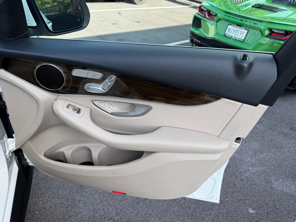2018 Mercedes-Benz GLC-Class Image 29