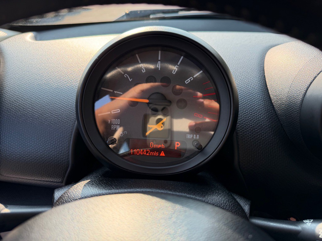 2016 MINI Cooper Image 14