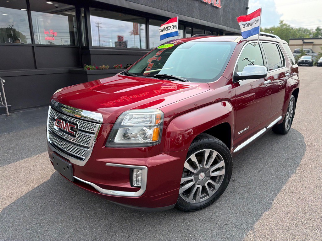 2017 GMC Terrain Image 2