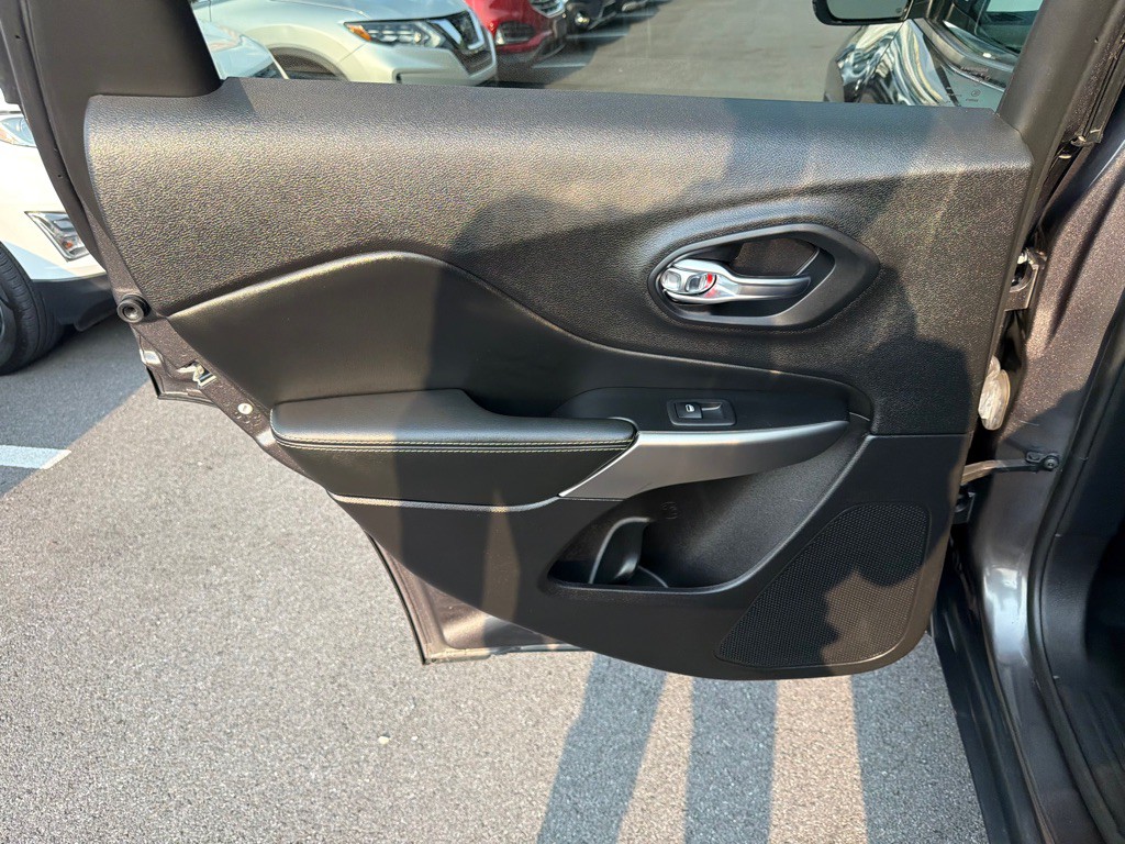 2021 Jeep Cherokee Image 20