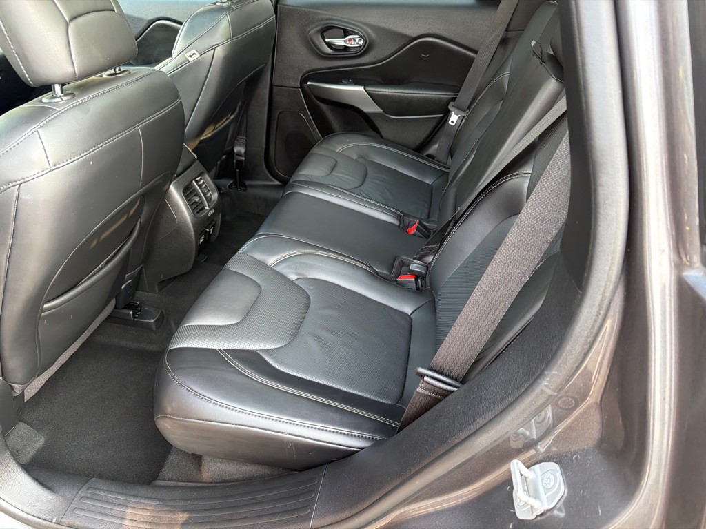 2021 Jeep Cherokee Image 21