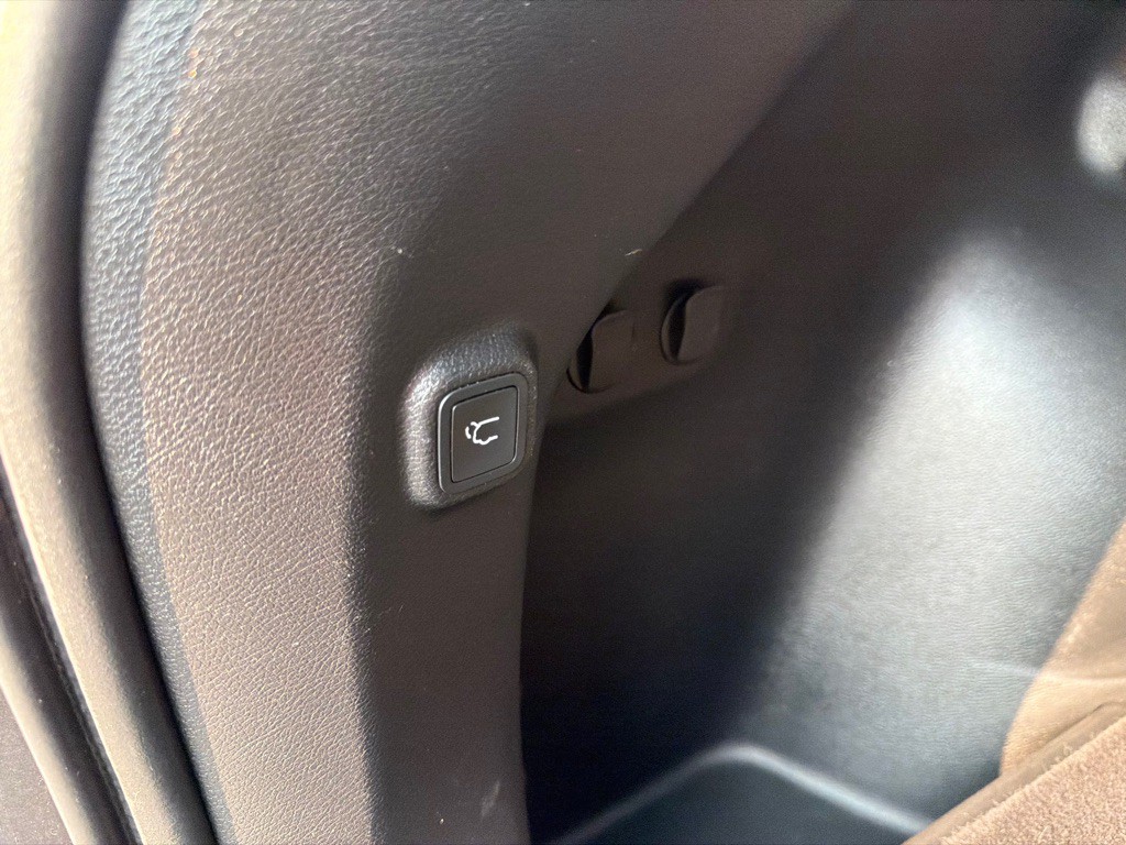 2021 Jeep Cherokee Image 26