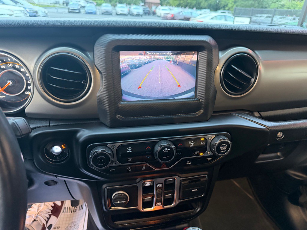 2021 Jeep Wrangler Unlimited Image 15