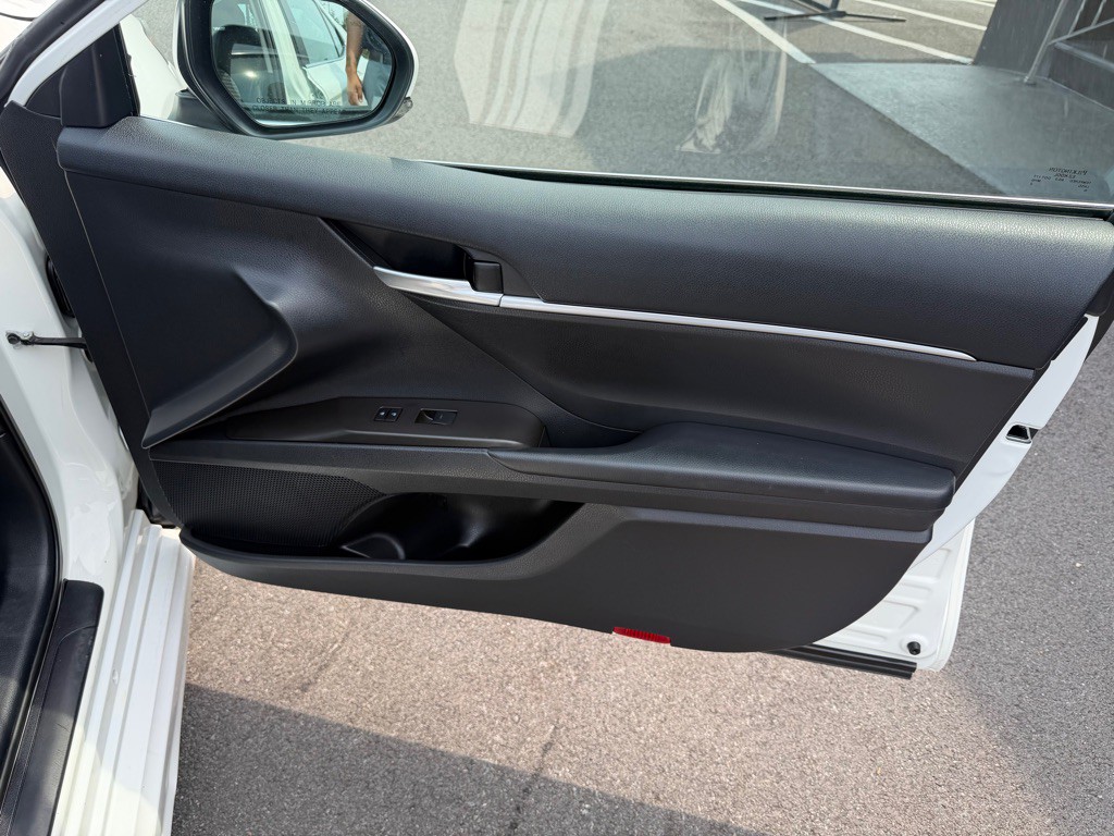 2023 Toyota Camry Image 24