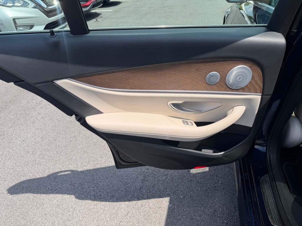 2020 Mercedes-Benz E-Class Image 19