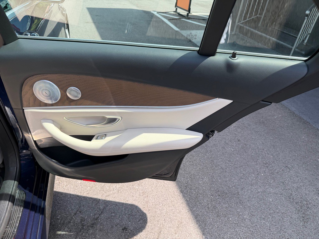 2020 Mercedes-Benz E-Class Image 24