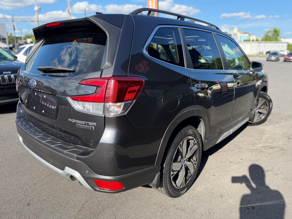 2019 Subaru Forester Image 6