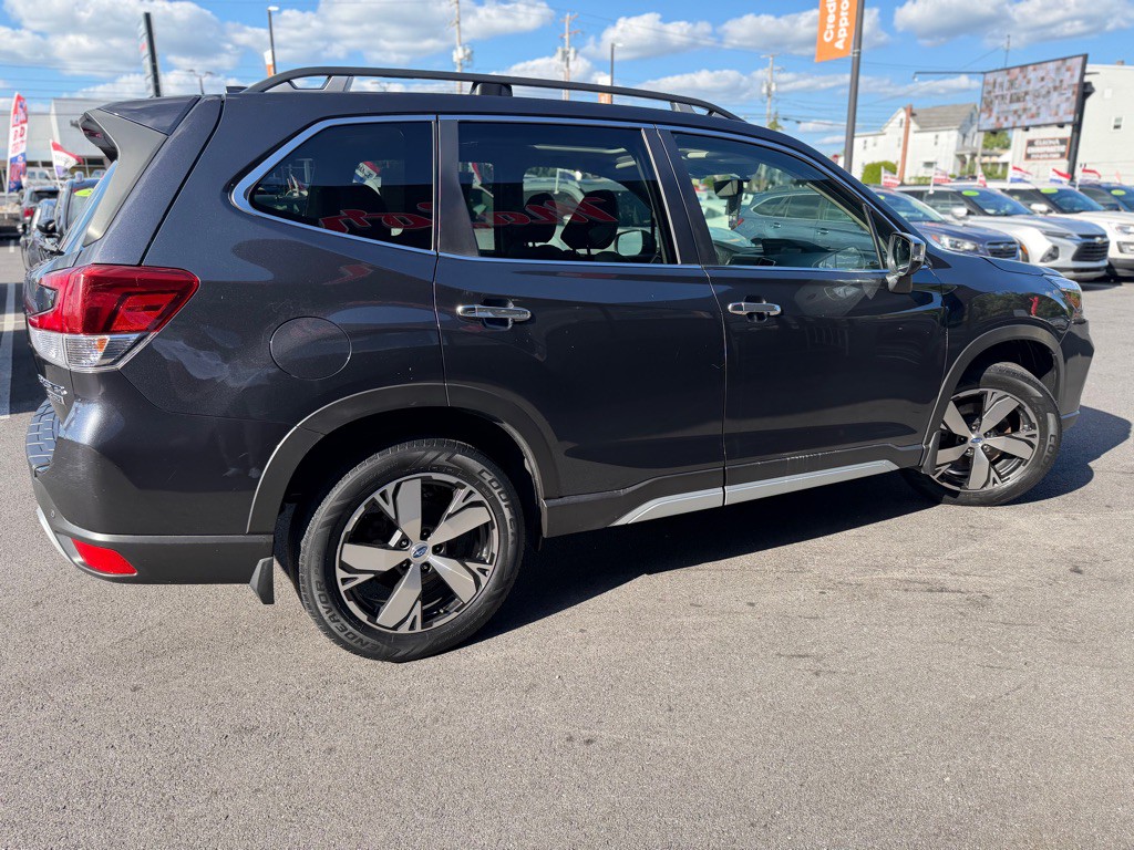 2019 Subaru Forester Image 7