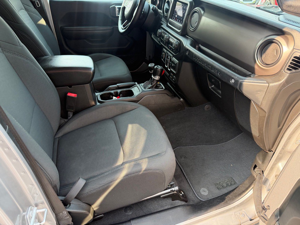 2018 Jeep Wrangler Unlimited Image 25