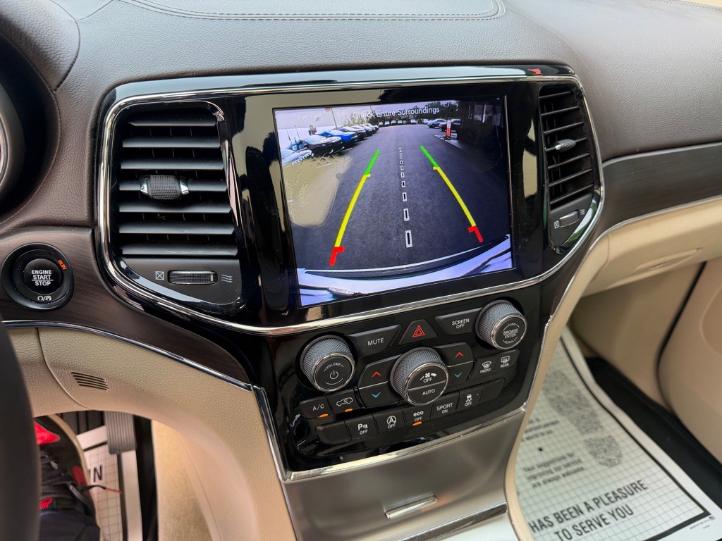 2019 Jeep Grand Cherokee Image 17