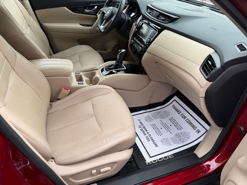 2020 Nissan Rogue Image 27