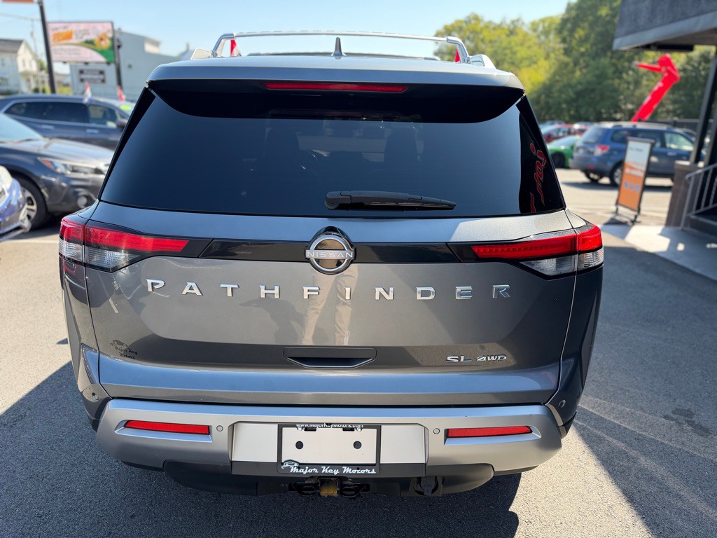 2022 Nissan Pathfinder Image 5