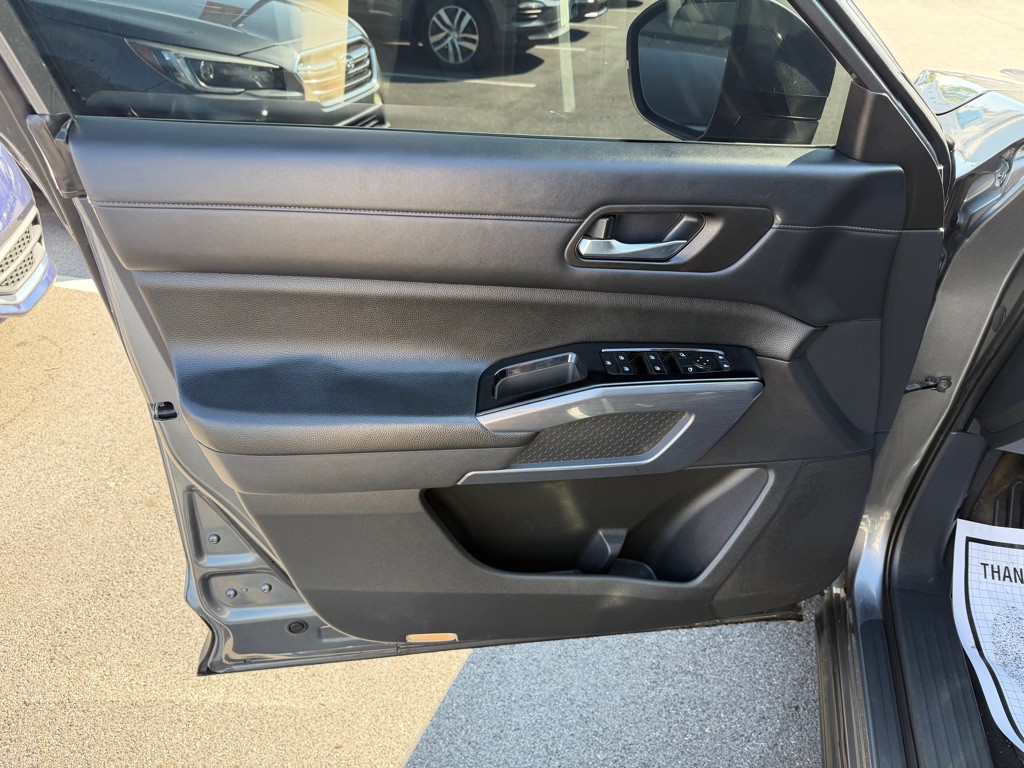 2022 Nissan Pathfinder Image 12