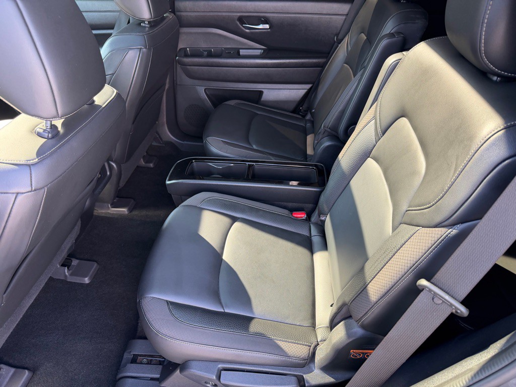 2022 Nissan Pathfinder Image 21
