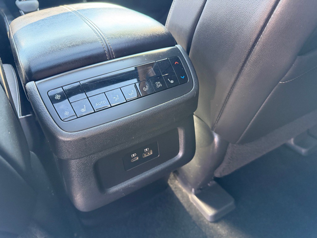 2022 Nissan Pathfinder Image 22