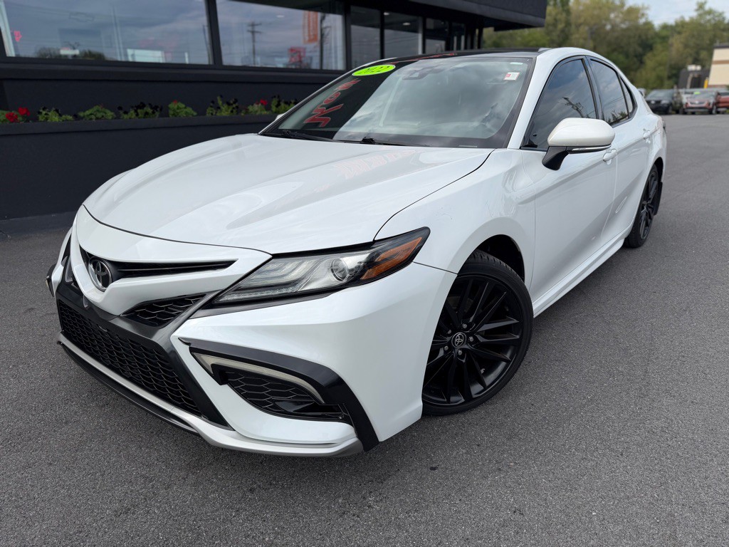 2022 Toyota Camry Image 2