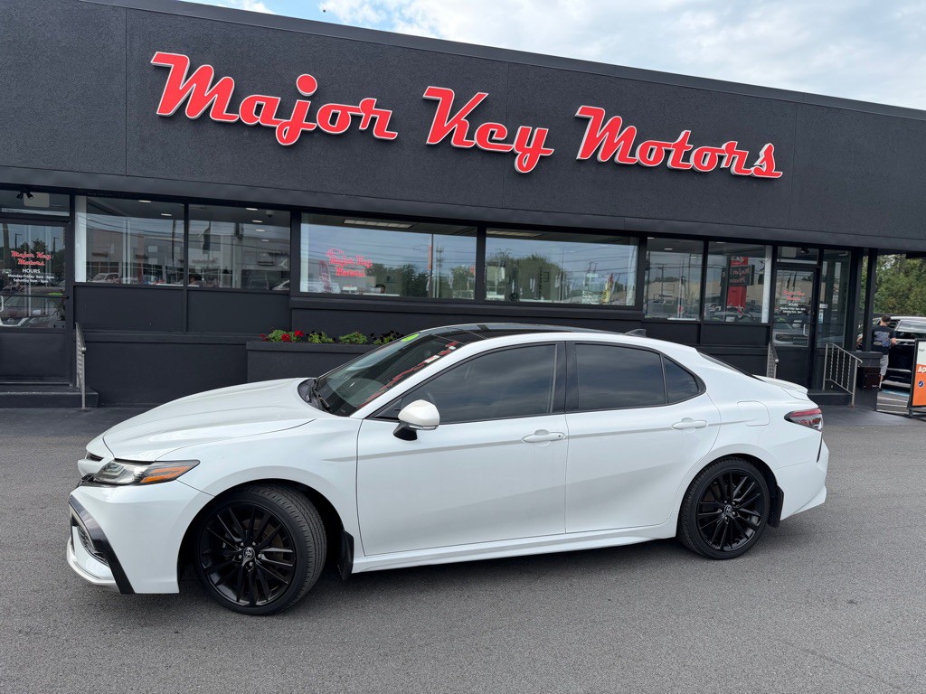 2022 Toyota Camry Image 3