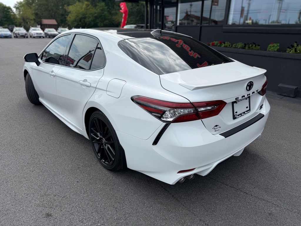 2022 Toyota Camry Image 4
