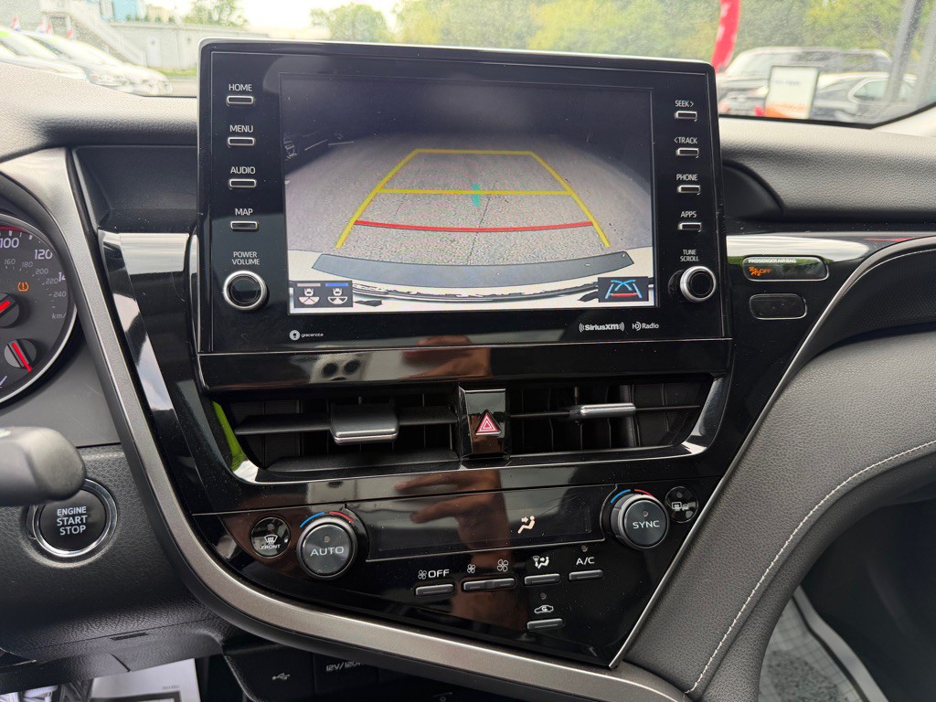 2022 Toyota Camry Image 17