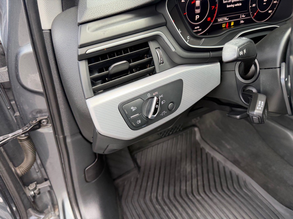 2017 Audi A4 Image 14