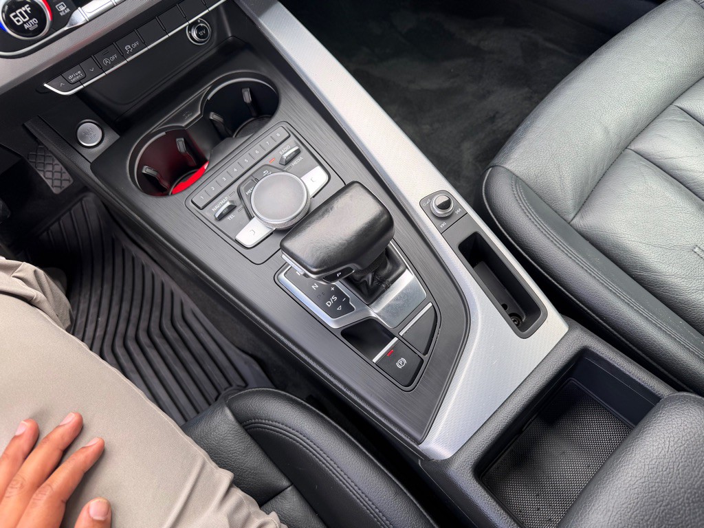 2017 Audi A4 Image 19