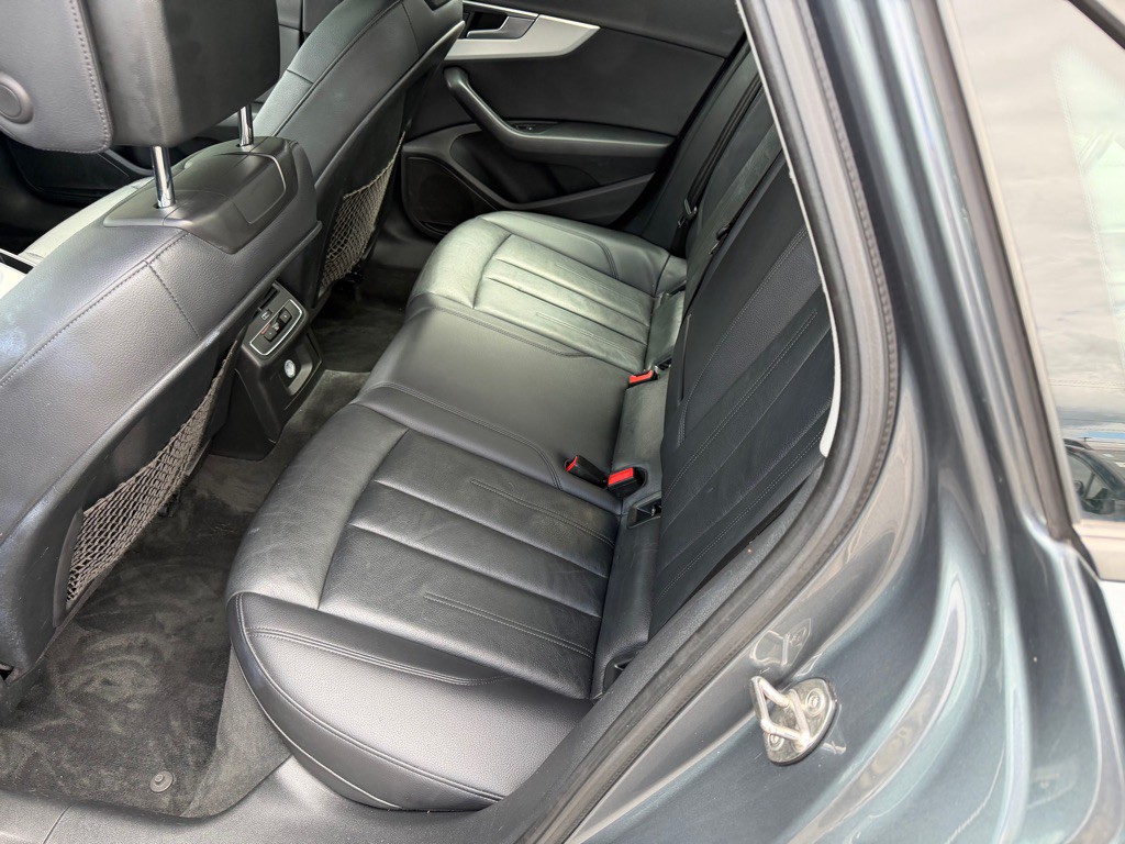2017 Audi A4 Image 22