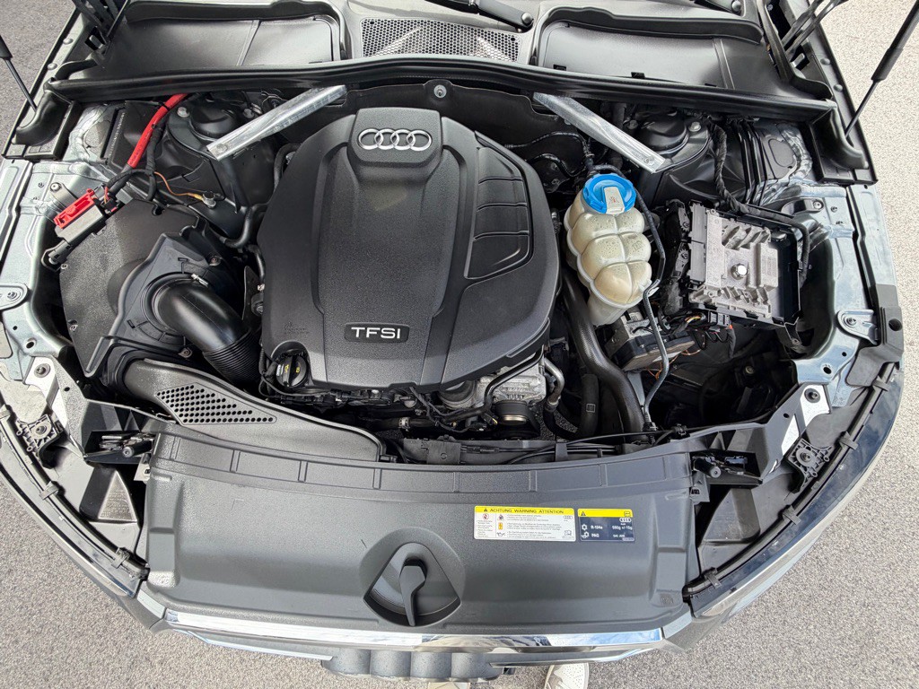 2017 Audi A4 Image 28