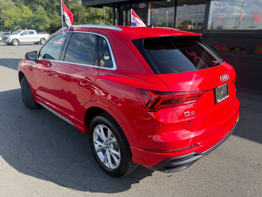 2021 Audi Q3 Image 4
