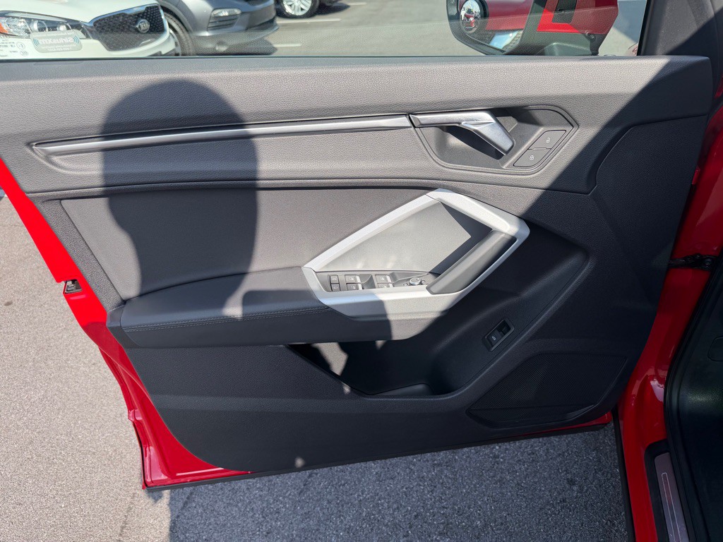 2021 Audi Q3 Image 12