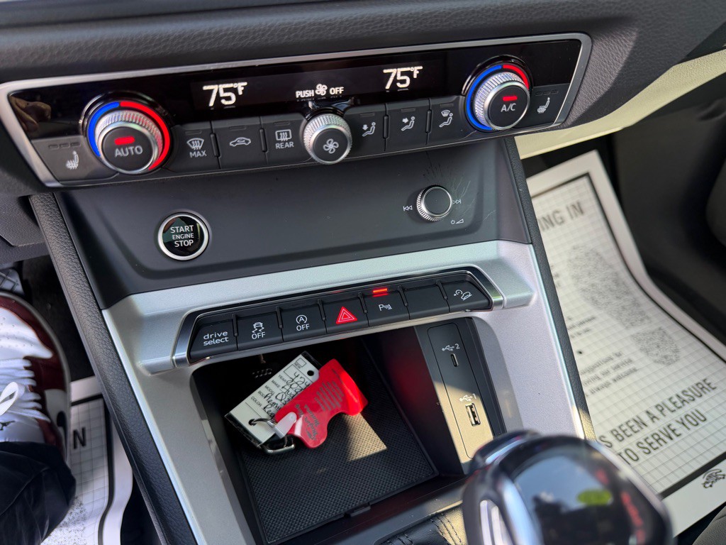 2021 Audi Q3 Image 19