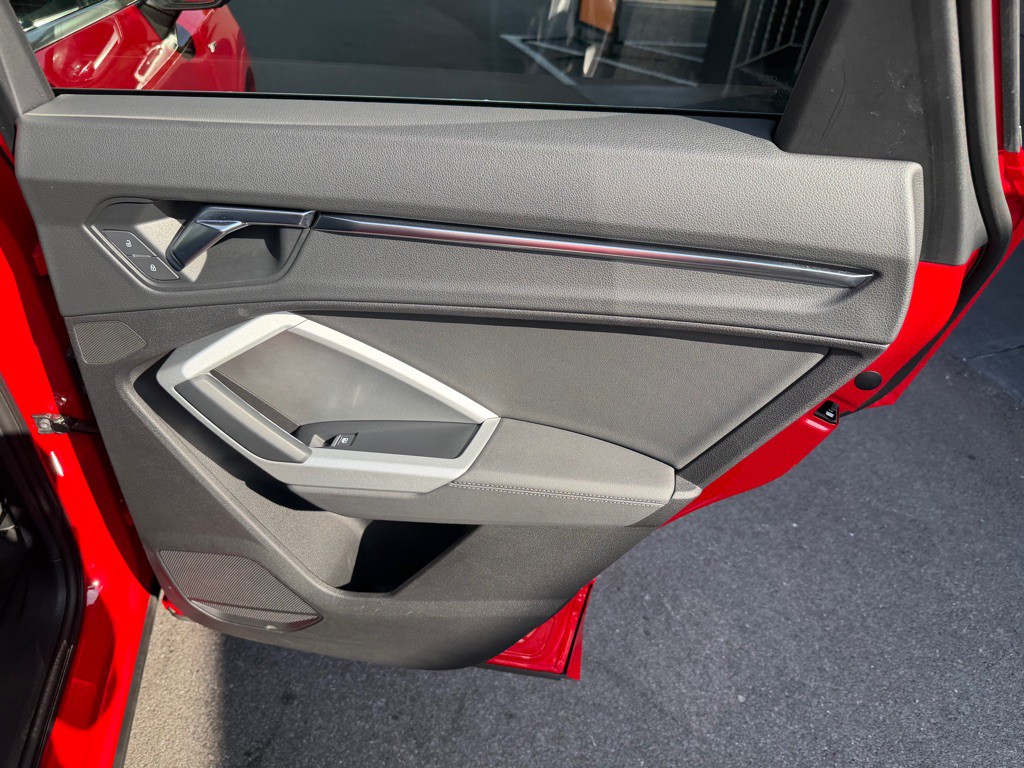 2021 Audi Q3 Image 27