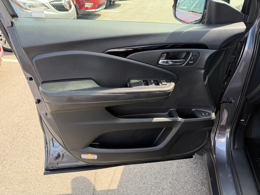 2018 Honda Pilot Image 12