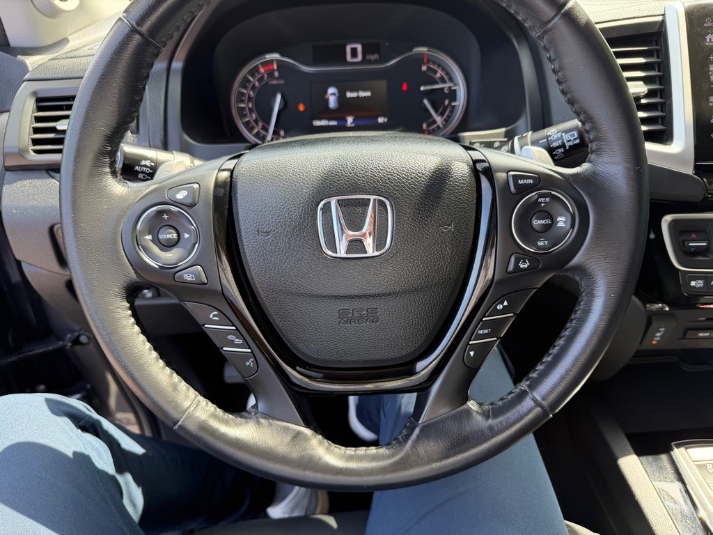 2018 Honda Pilot Image 17