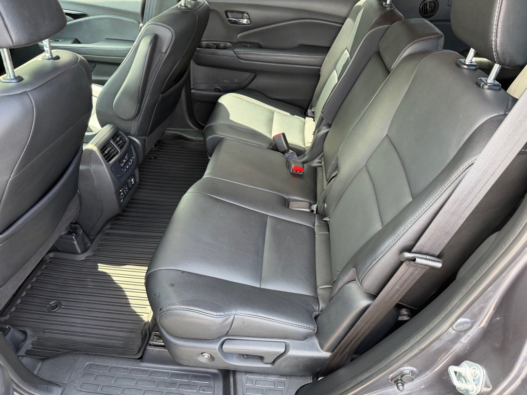 2018 Honda Pilot Image 24