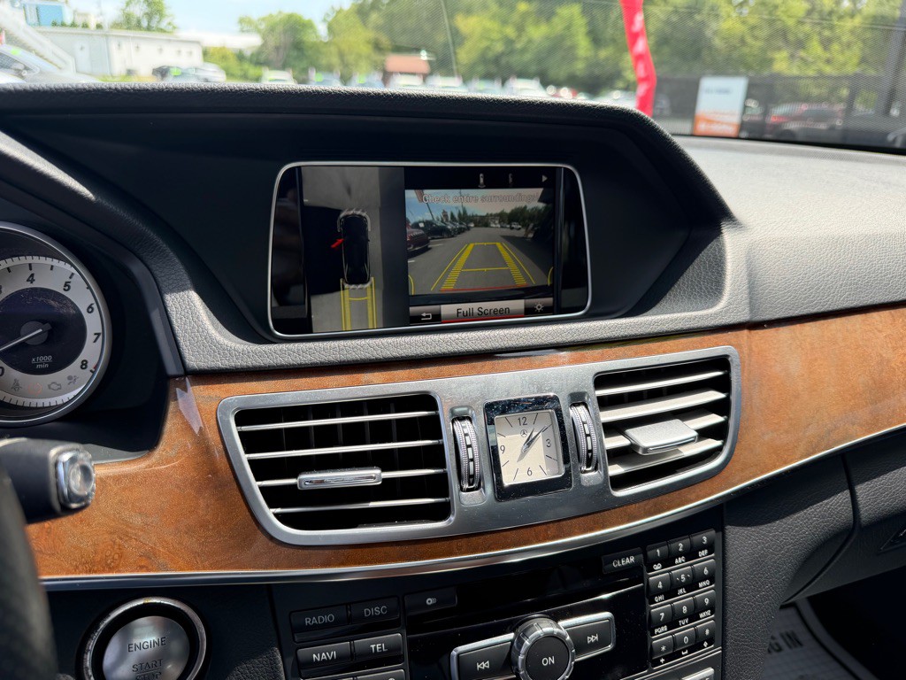 2014 Mercedes-Benz E-Class Image 16