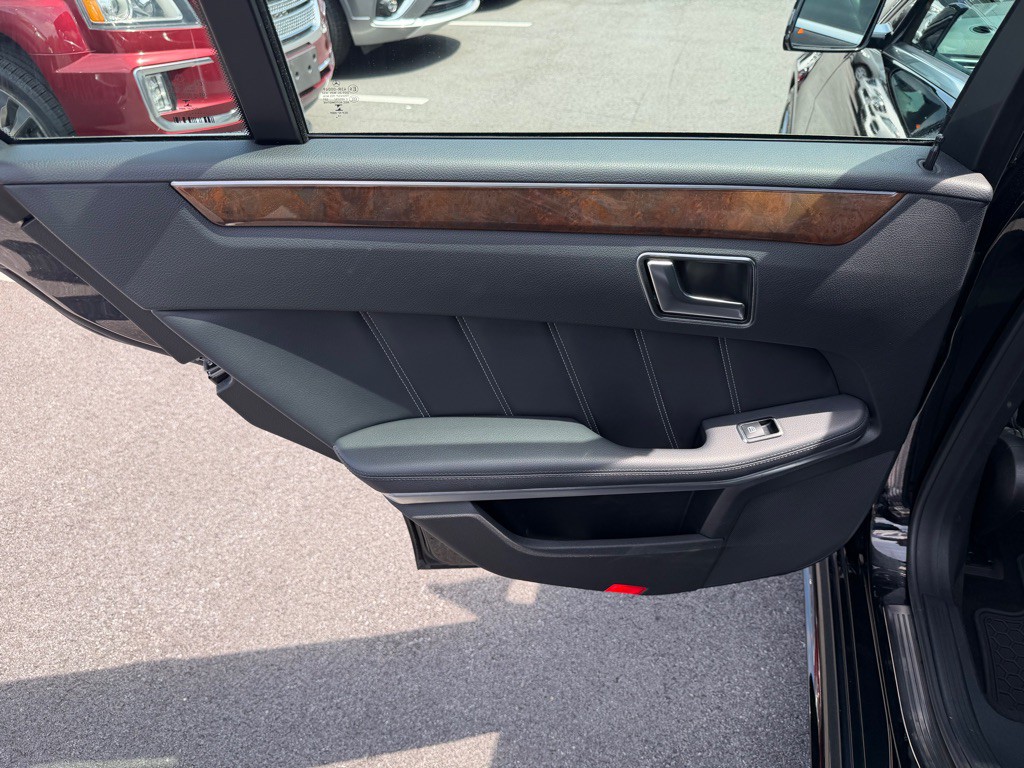 2014 Mercedes-Benz E-Class Image 19