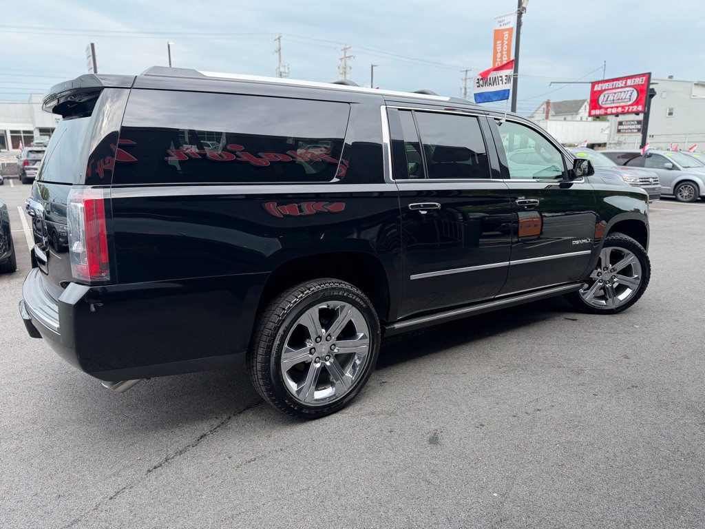 2018 GMC Yukon Image 7
