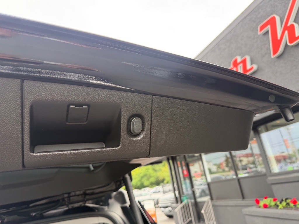 2018 GMC Yukon Image 28
