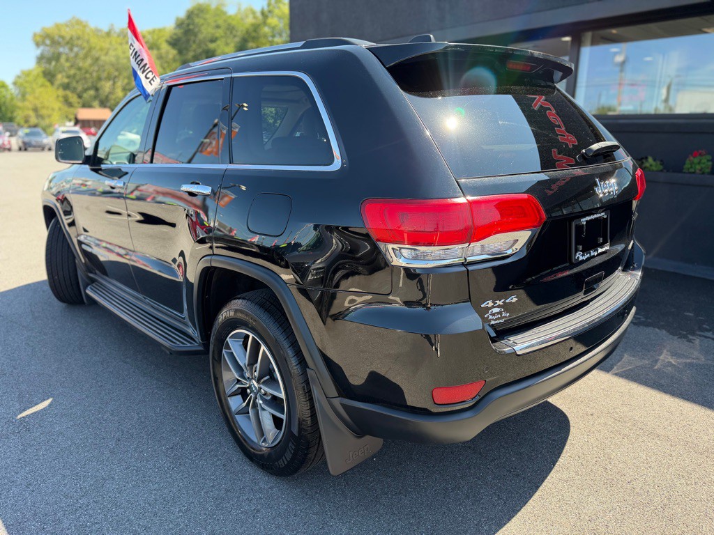 2017 Jeep Grand Cherokee Image 4