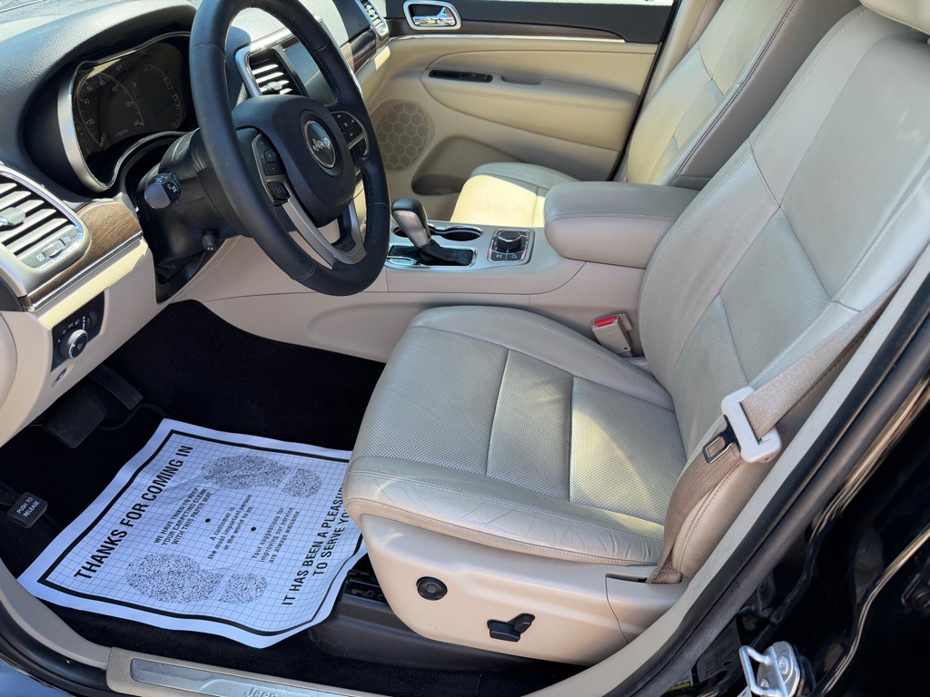 2017 Jeep Grand Cherokee Image 13